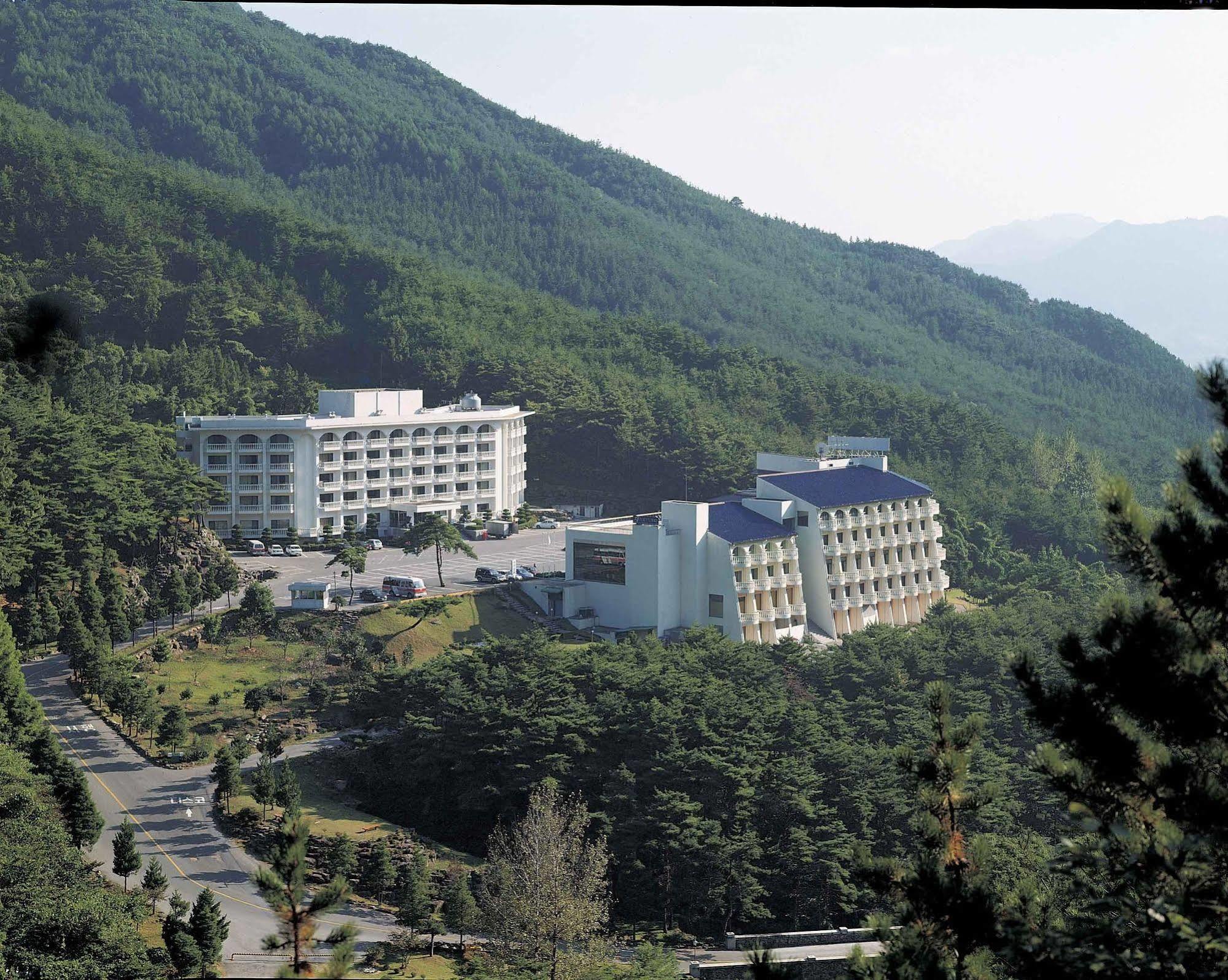 Hanwha Resort Jirisan Gurye Exterior photo